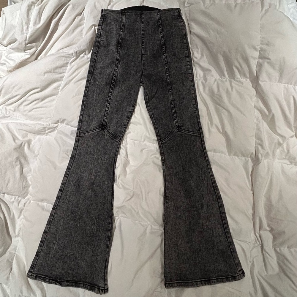 Forever 21 Pull-On High Rise Flare Stretch Denim Jeans